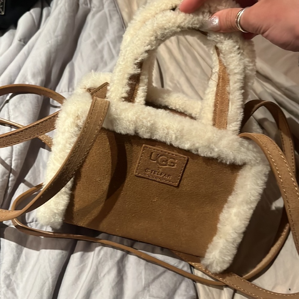 UGG X Telfar bag - Picture 3 of 3
